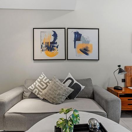 Unlock J One Downtown Dubai Apartment Exterior photo