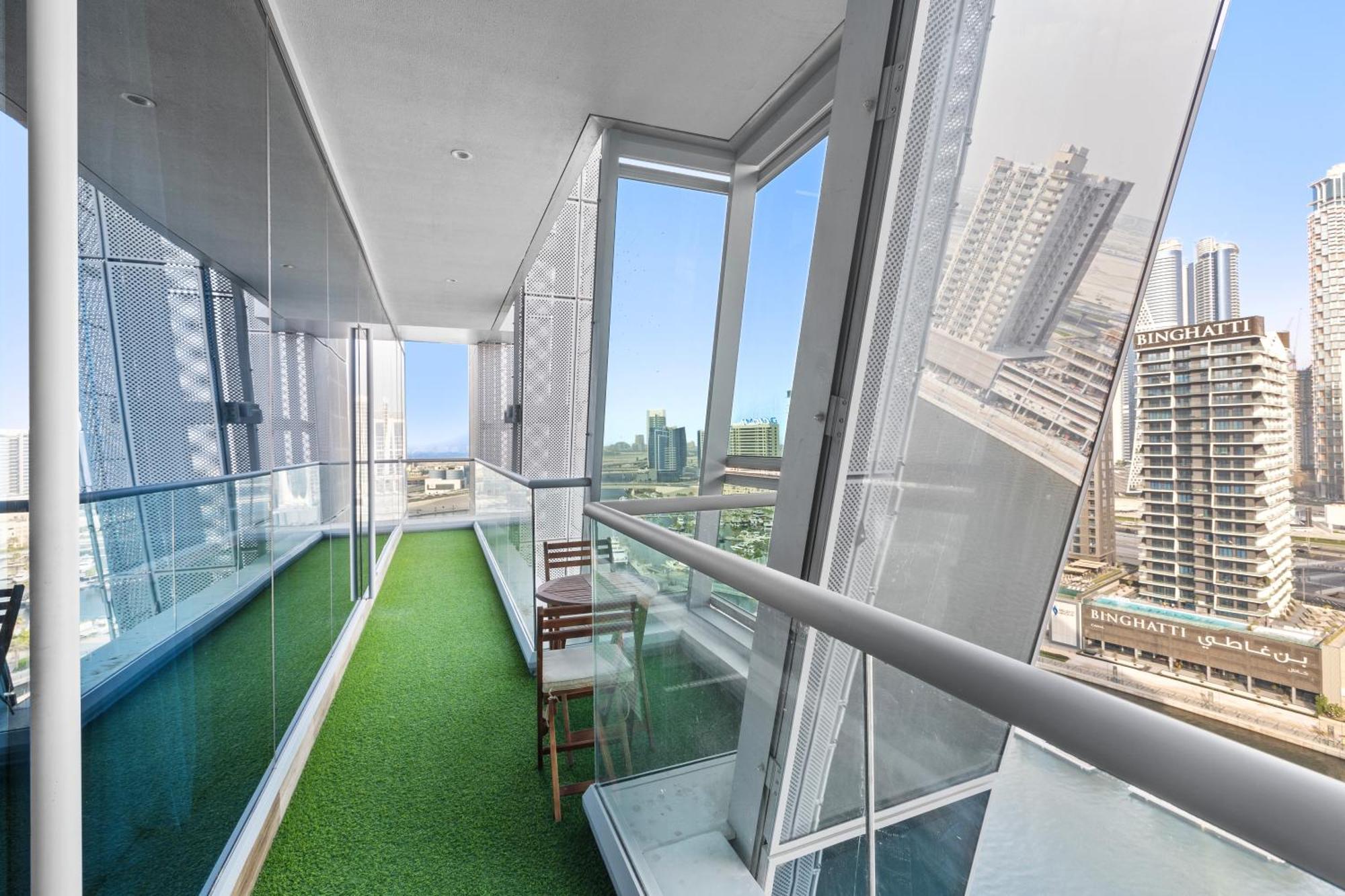 Unlock J One Downtown Dubai Apartment Exterior photo