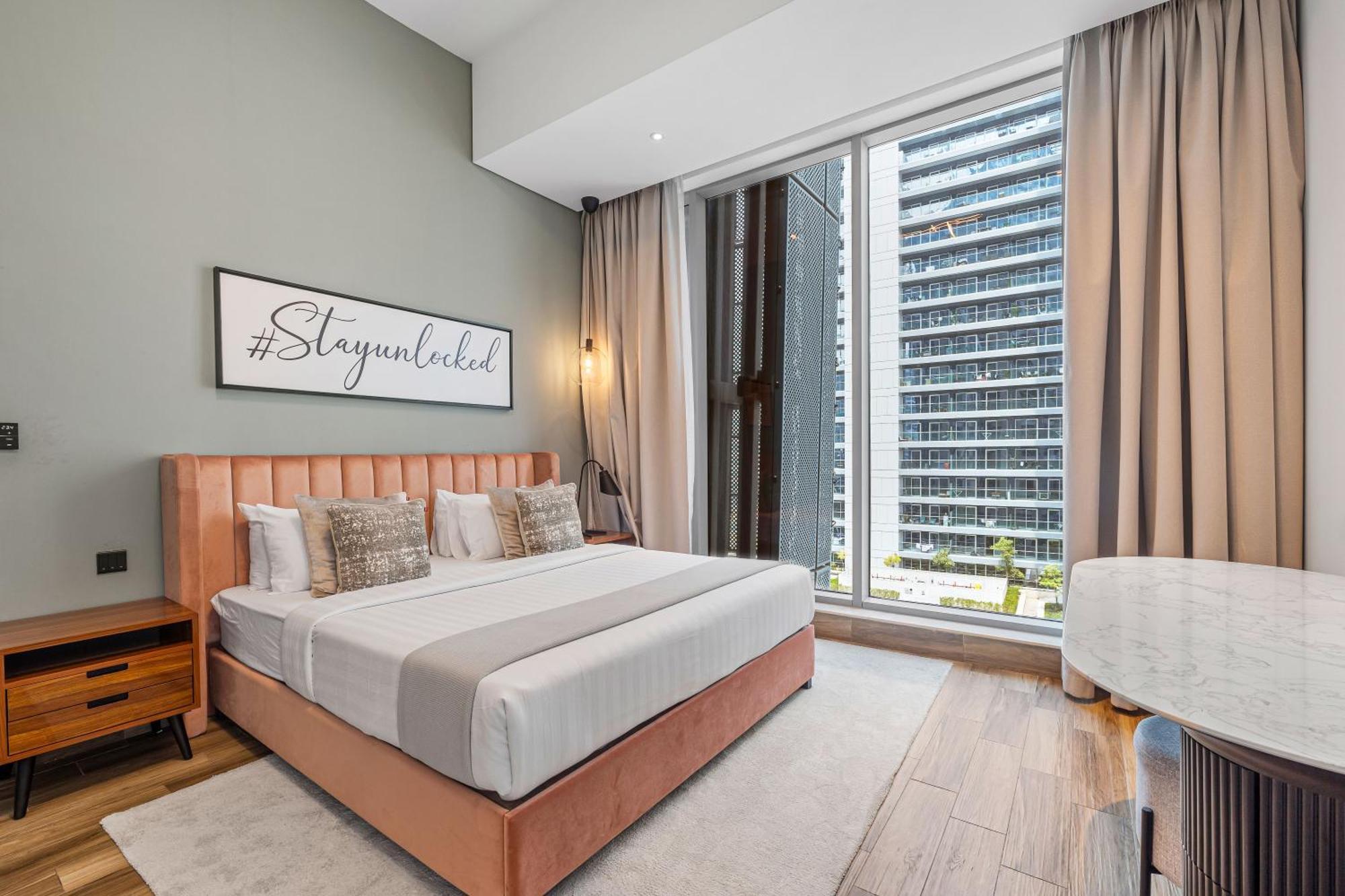Unlock J One Downtown Dubai Apartment Exterior photo